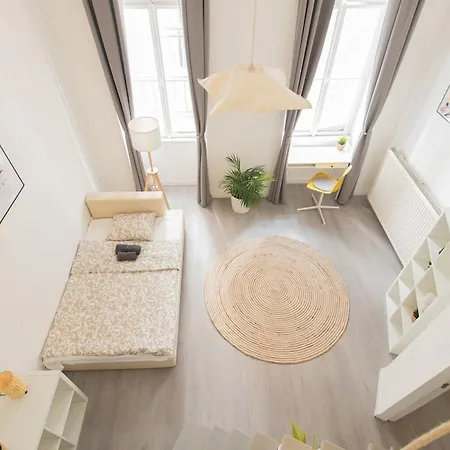 Apartmán Lovely & Modern In The Heart Of The