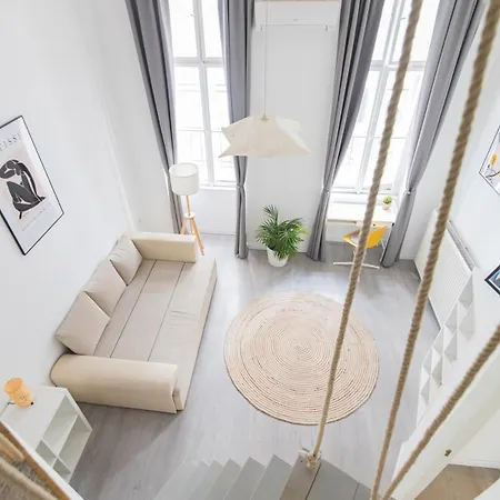 Lovely & Modern In The Heart Of The Apartmán Budapešť
