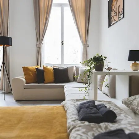 Lovely & Modern In The Heart Of The Apartmán